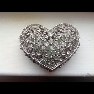 Olivia Riegel Luxembourg heart shaped jewelry box